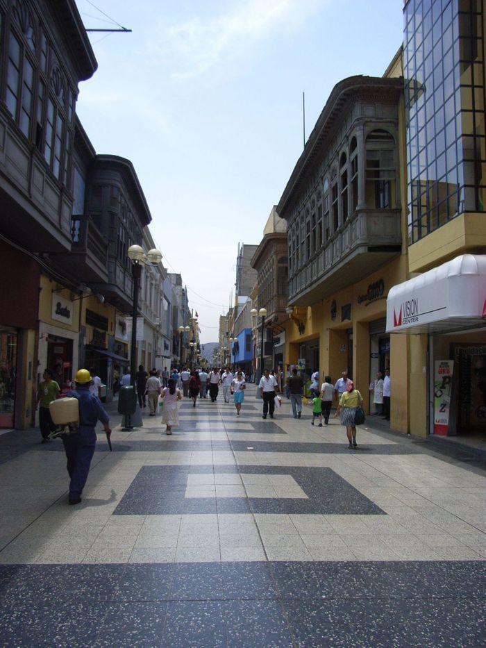 Einkaufsstraße in Lima