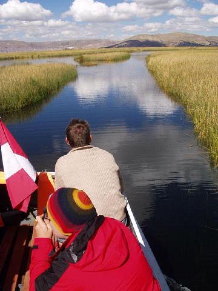 Unterwegs durch das Schilf des Titicacasees!