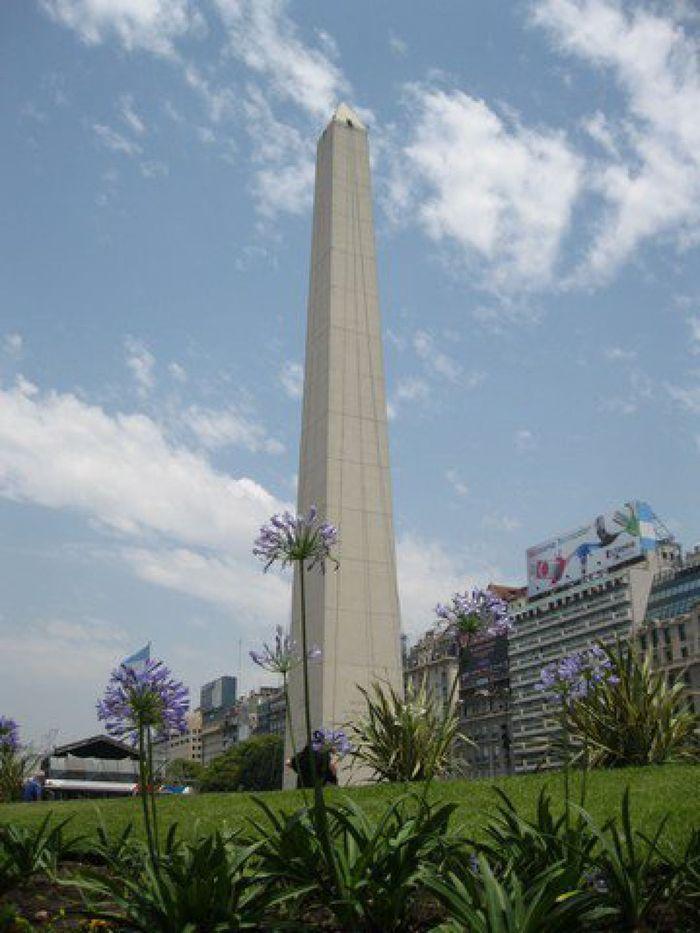 Der Obelisk, eines der Wahrzeichen von Buenos Aire