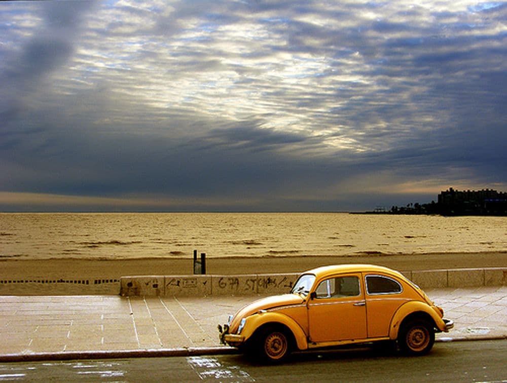 fusca amarillo