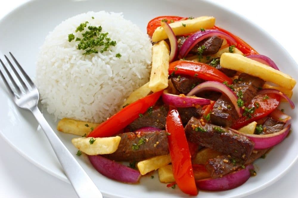 Peru Liebt Küche: Lomo saltado