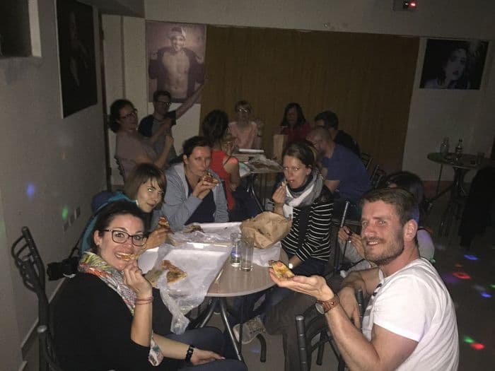 Pizza-Pause und dann wird weit