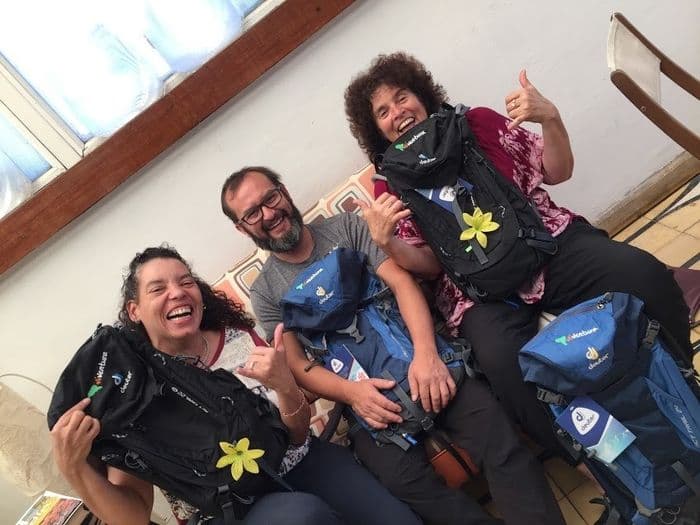 Zusammen mit den Kollegen pack