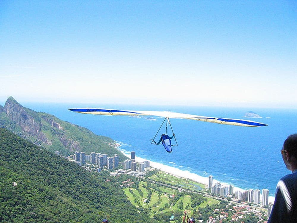 hanggliding.over.barra.jordan.fischer.flickr
