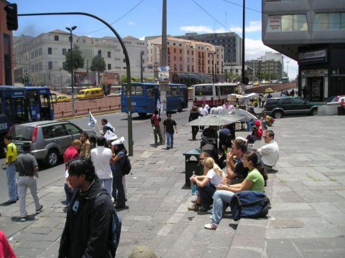Letzter Blick auf das sonnige Quito