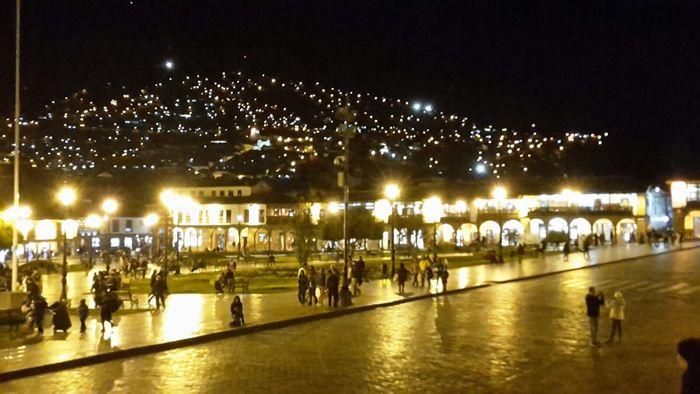 Cuzco bei Nacht.