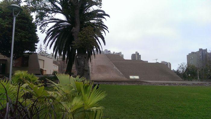 Huacas von Lima.