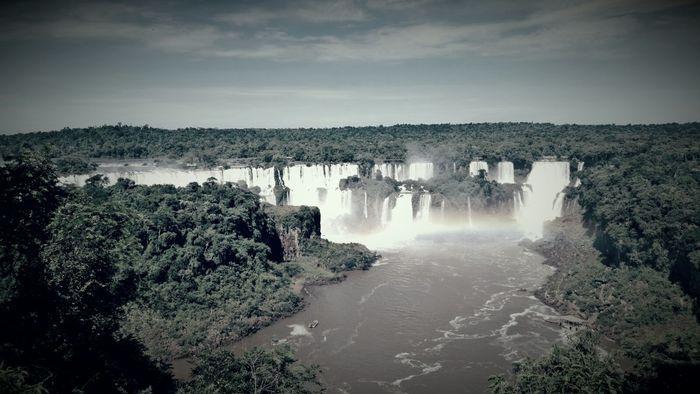Iguazú Wasserfälle von der bra