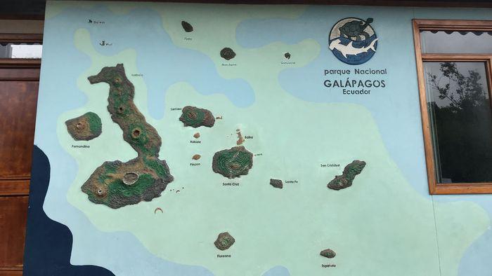Ein Relief der Galapagos-Insel