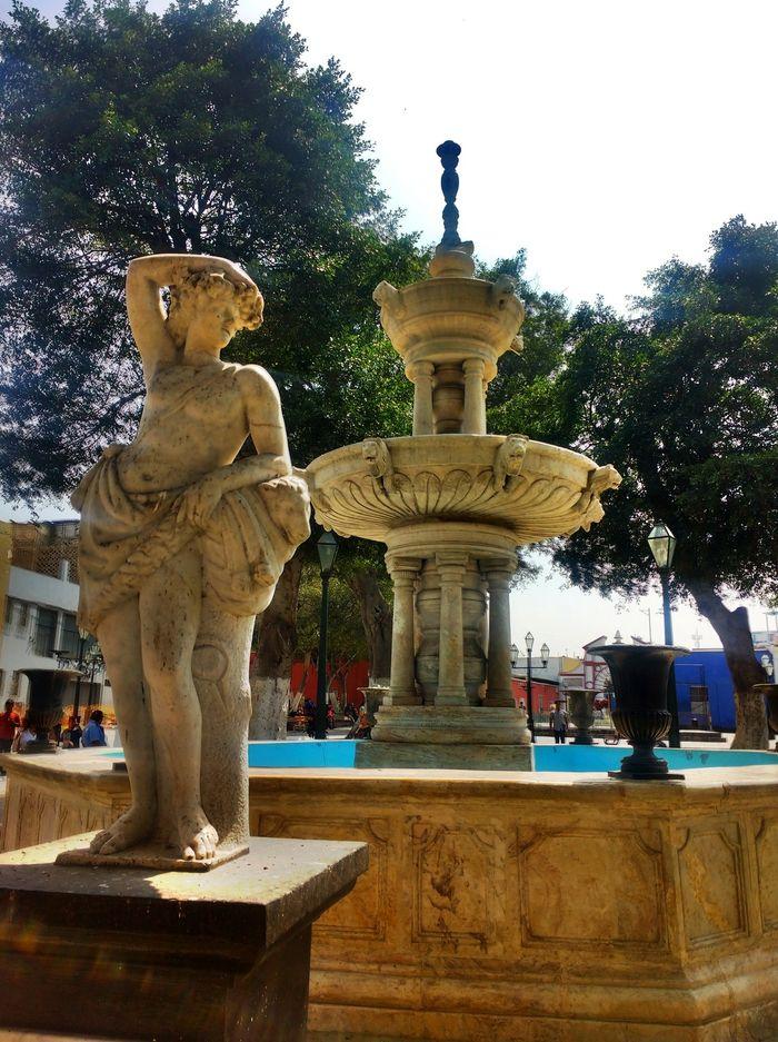 Schöner Brunnen in Trujillo (d