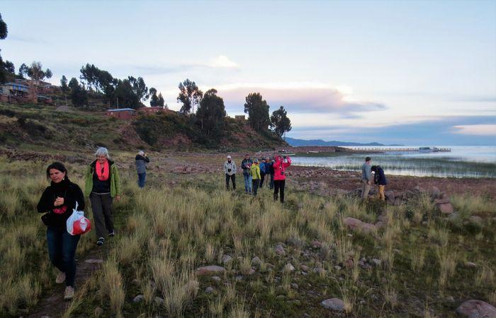 Spaziergang am Ufer vom Titica