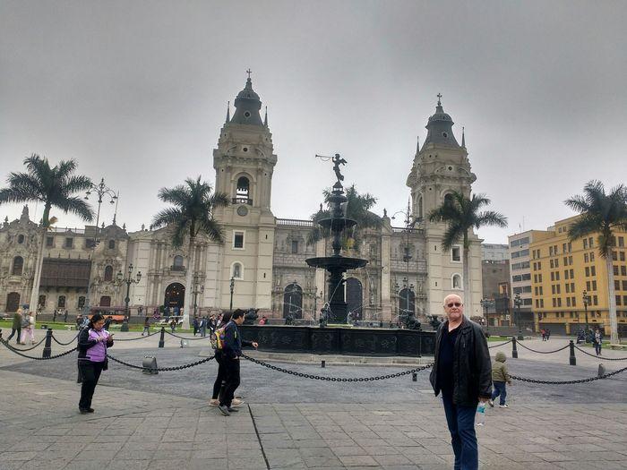 Der Hauptplatz von Lima. Im Hi