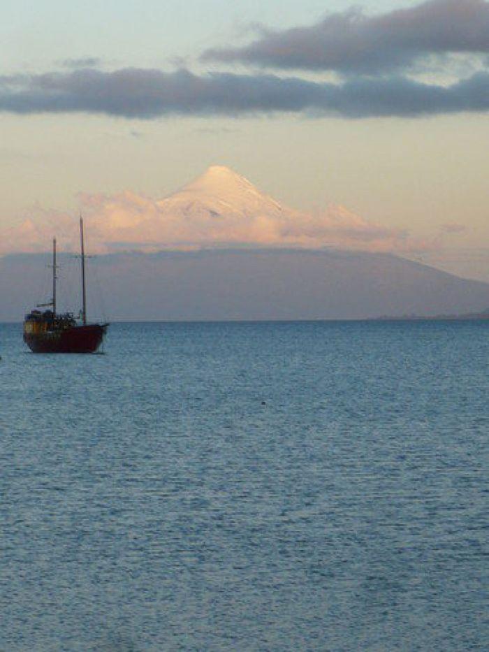 Puerto Varas y volcan Osorno